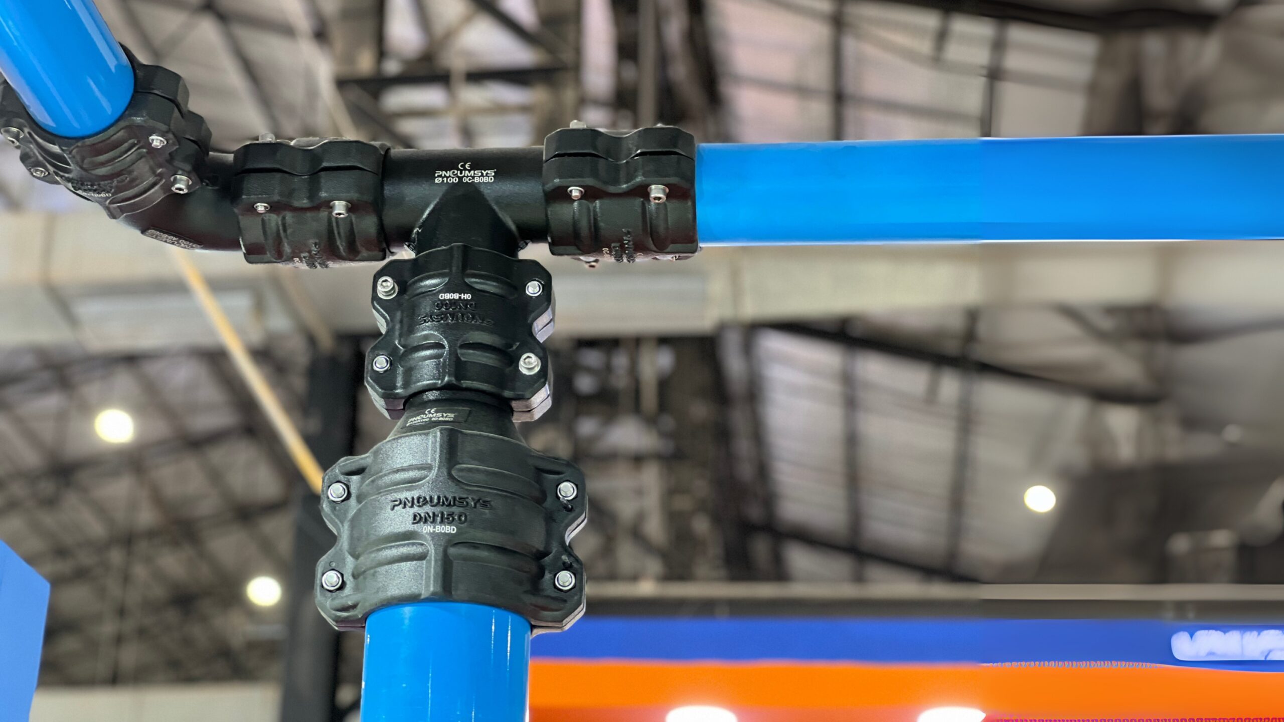 Modular aluminum compressed air pipework installation by Luthra Pneumsys for an industrial facility in India.